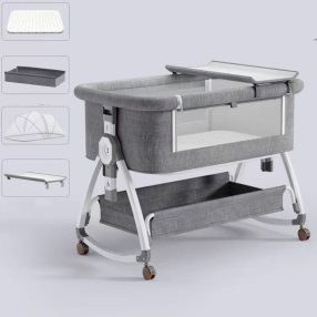   összecsukható kiságy, 6 állítható pozíció, dönthető, zárrendszer, rovarháló, tárolókosár, kerekek fékekkel, szürke